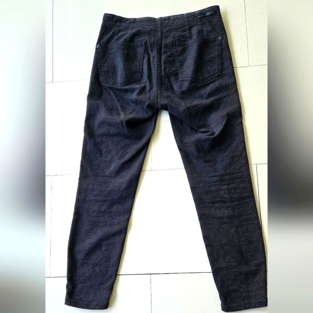 Anthropologie Pilcro And Letterpress High Rise Skinny Jeans size 25" petite.